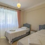 çalış'ta Denize Sıfır 8 Kişilik Pearl 8 Villa