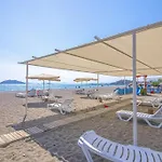Villa çalış'ta Denize Sıfır 8 Kişilik Pearl 8