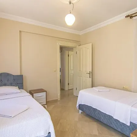 Calis'ta Denize Sifir 8 Kisilik Pearl 8 Villa Fethiye