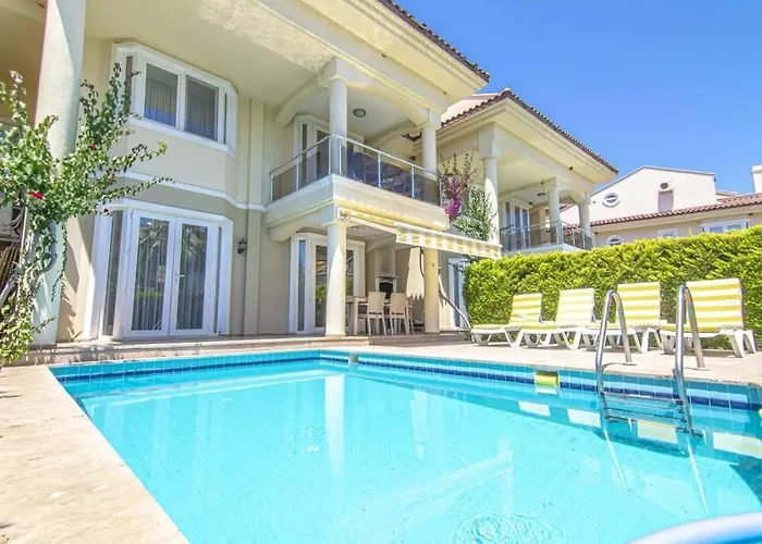 Calis'ta Denize Sifir 8 Kisilik Pearl 8 Villa Fethiye